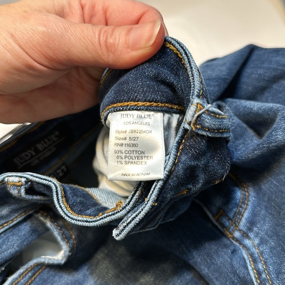 Judy blue slim fit size 5/27 in style number JB 82204DK - Picture 4 of 5